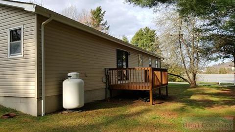 111 Maple Dr, Boone, NC 28607 photo 3