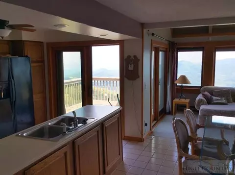 106 Beechtop Rd, Beech Mountain, NC 28604 photo 16