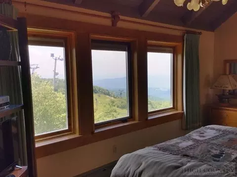 106 Beechtop Rd, Beech Mountain, NC 28604 photo 9