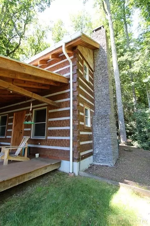 261 Lakeview Dr, Deep Gap, NC 28618 photo 13