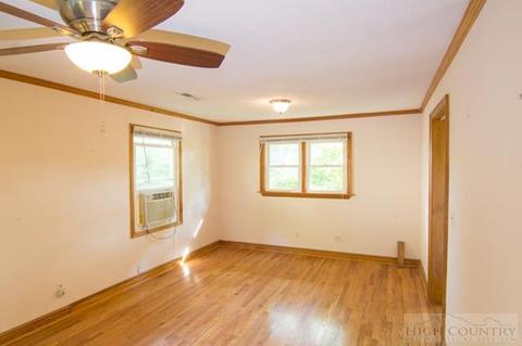 241 Sunset Dr, Boone, NC 28607 photo 4