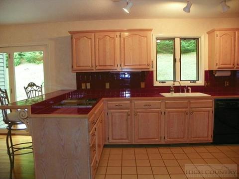 442 Wade Bare Rd, Jefferson, NC 28640 photo 33