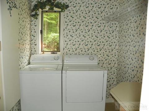 442 Wade Bare Rd, Jefferson, NC 28640 photo 6
