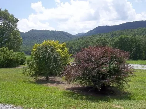 1026 Golf Course Rd, Sparta, NC 28675 photo 3