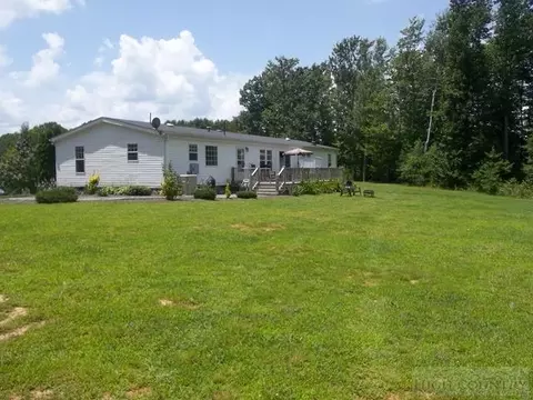 1026 Golf Course Rd, Sparta, NC 28675 photo 10