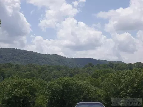 1026 Golf Course Rd, Sparta, NC 28675 photo 25