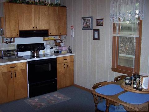 355 Trout Lake Rd, Deep Gap, NC 28618 photo 3