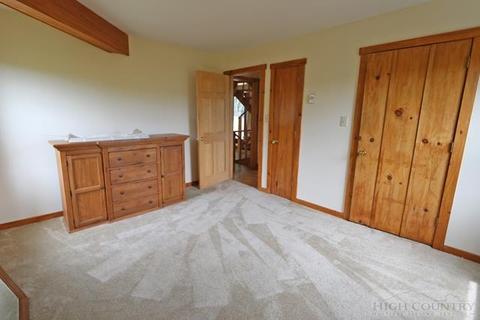 246 Harrison Rd, Boone, NC 28607 photo 8