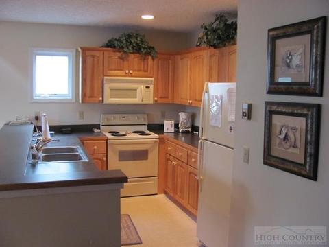 1353 Seven Devils Rd #206, Seven Devils, NC 28604 photo 5