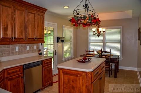969 Bill Cooper Rd, Crumpler, NC 28617 photo 4