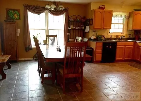 246 Woodwinds Dr, Seven Devils, NC 28604 photo 18