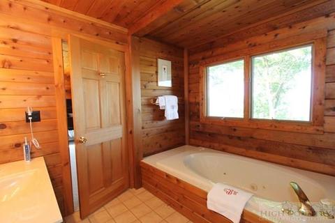 751 Wildwood Dr, Deep Gap, NC 28618 photo 6