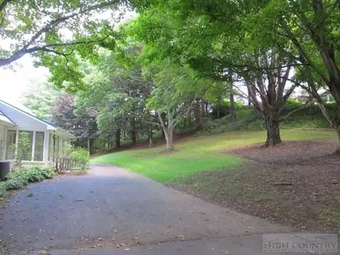 114 Cherry Dr, Jefferson, NC 28640 photo 30