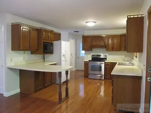 114 Cherry Dr, Jefferson, NC 28640 photo 36