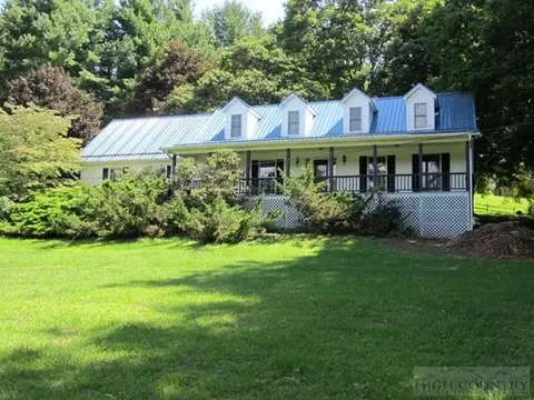 114 Cherry Dr, Jefferson, NC 28640 photo 33