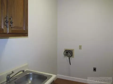 114 Cherry Dr, Jefferson, NC 28640 photo 11