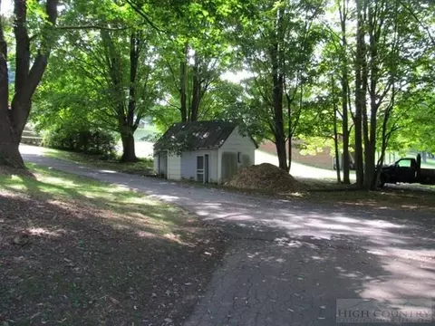 114 Cherry Dr, Jefferson, NC 28640 photo 28