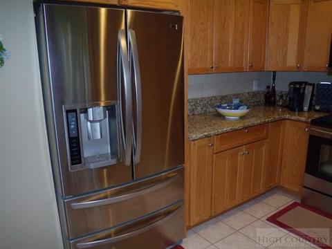 357 Springwood Dr, Boone, NC 28607 photo 5