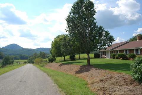 355 Harold Rd, Sparta, NC 28675 photo 13