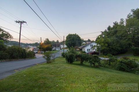 181 Cherry Dr, Boone, NC 28607 photo 2