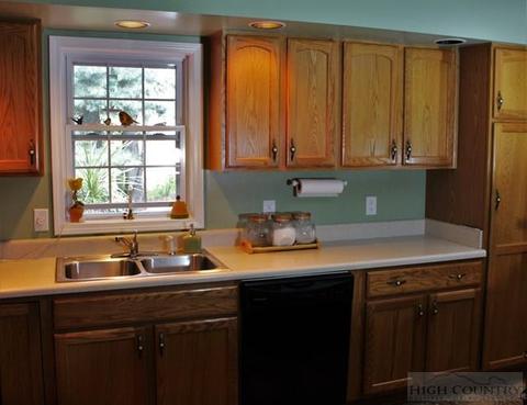 180 Greens View Ct, Deep Gap, NC 28618 photo 27