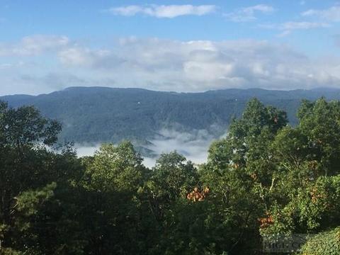 447 Wildwood Dr, Deep Gap, NC 28618 photo 13