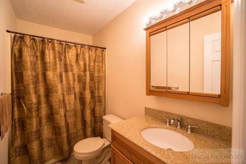621 Benjamin, Boone, NC 28607 photo 7