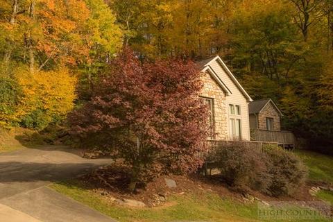 621 Benjamin, Boone, NC 28607 photo 13