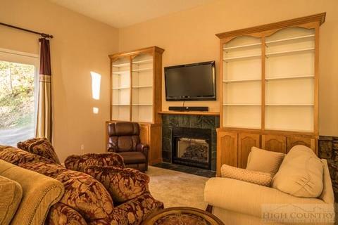 621 Benjamin, Boone, NC 28607 photo 9