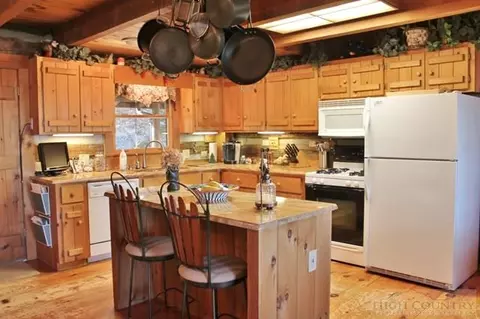 276 Summit Dr, Todd, NC 28684 photo 14