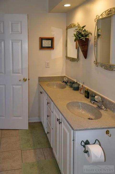 151 Foxwood Ests, Boone, NC 28607 photo 5
