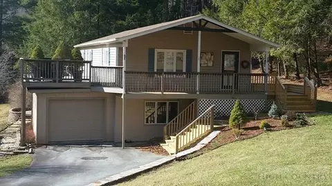 138 Tarleton Cir, Boone, NC 28607 photo 8