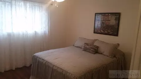 138 Tarleton Cir, Boone, NC 28607 photo 5