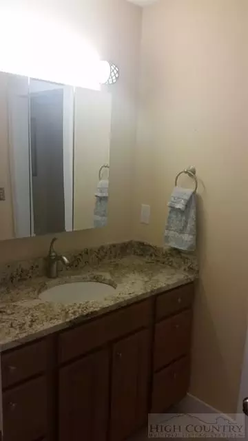 138 Tarleton Cir, Boone, NC 28607 photo 3