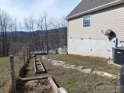 190 Mary Ellen Ln, Deep Gap, NC 28618 photo 30