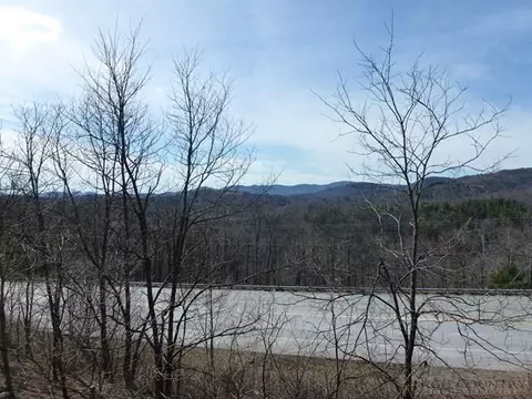 190 Mary Ellen Ln, Deep Gap, NC 28618 photo 5