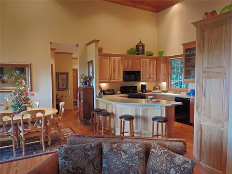 121 High Peak Dr, Blowing Rock, NC 28605 photo 7