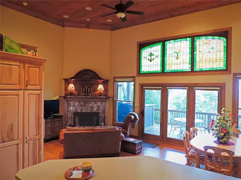121 High Peak Dr, Blowing Rock, NC 28605 photo 8