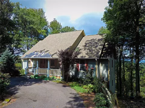 121 High Peak Dr, Blowing Rock, NC 28605 photo 3