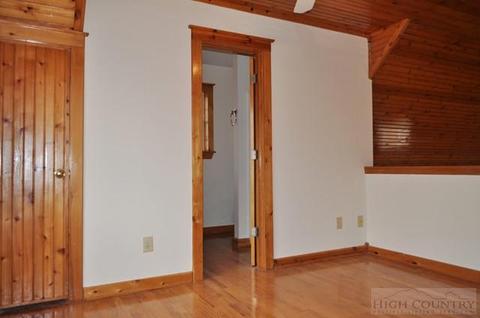 189 Daisy Dr, Todd, NC 28684 photo 9