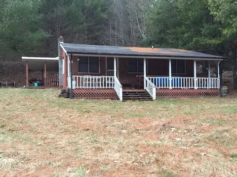 697 Coy Ham Rd, Lansing, NC 28643 photo 1