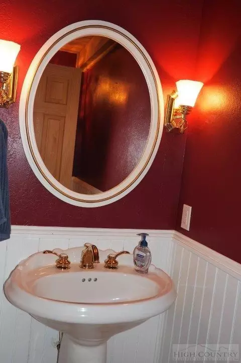 1087 Waterfall Rd, Sparta, NC 28675 photo 6