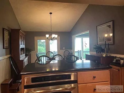 437 Daniel Dr, Boone, NC 28607 photo 6
