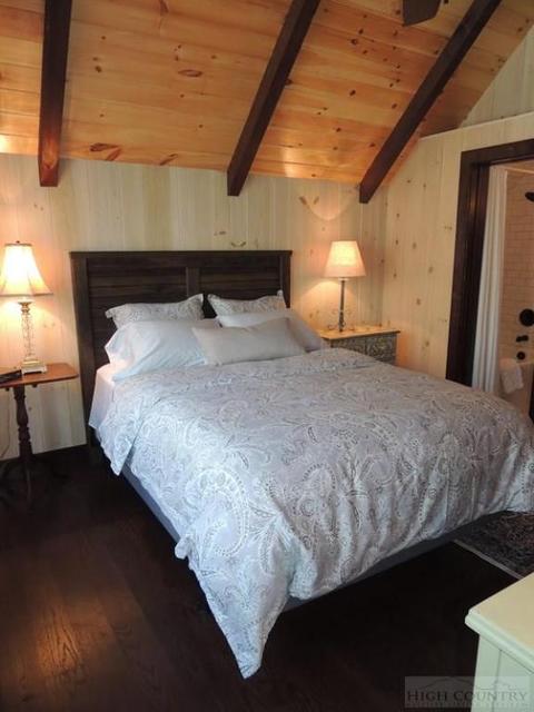 121 Pecan, Boone, NC 28607 photo 4