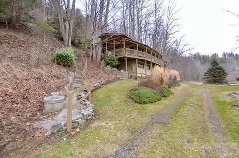 311 N Fork Dr, Lansing, NC 28643 photo 9