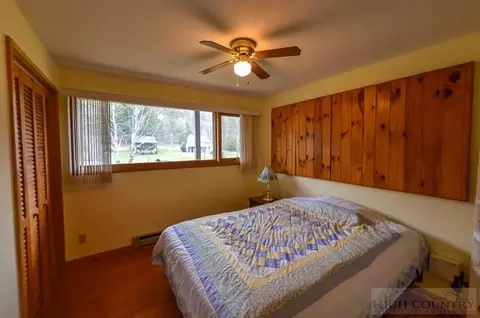 311 N Fork Dr, Lansing, NC 28643 photo 5
