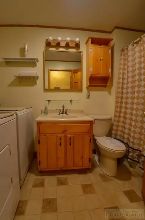 311 N Fork Dr, Lansing, NC 28643 photo 7