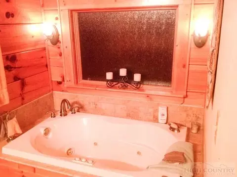 3045 Nile Rd, Sparta, NC 28675 photo 4