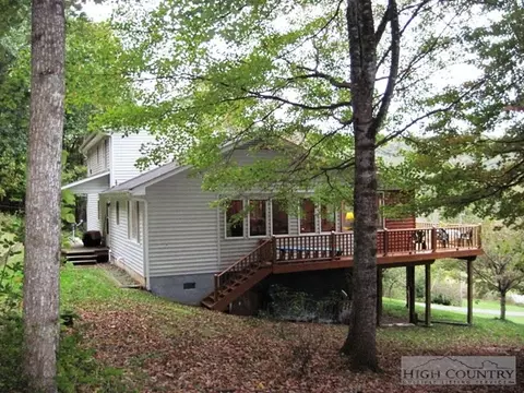 102 Locust Ln, Boone, NC 28607 photo 6