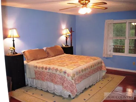 102 Locust Ln, Boone, NC 28607 photo 9